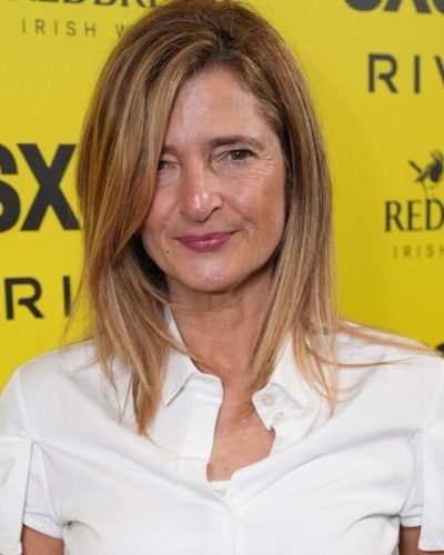 Gina Mingacci stuns in stylish look at premiere 2026