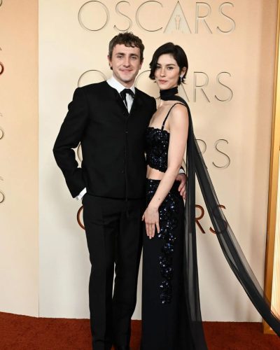 Gracie Abrams turns heads in stylish look