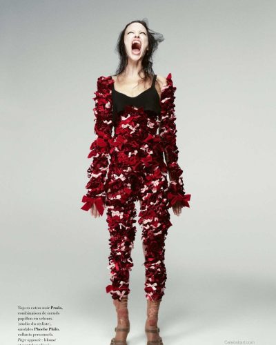 Irina Shayk showcases stylish look