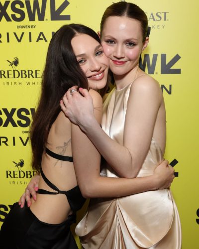 Iris Apatow stuns in stylish look at premiere 2026