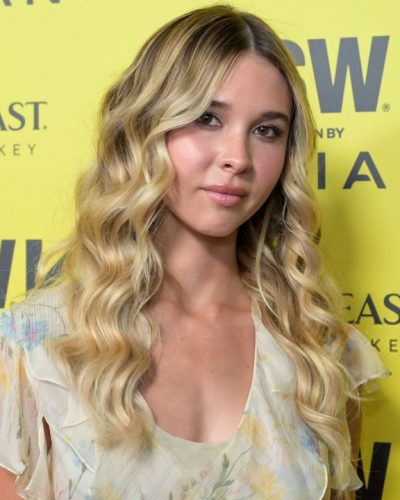 Isabel May stuns in stylish look at premiere 2026