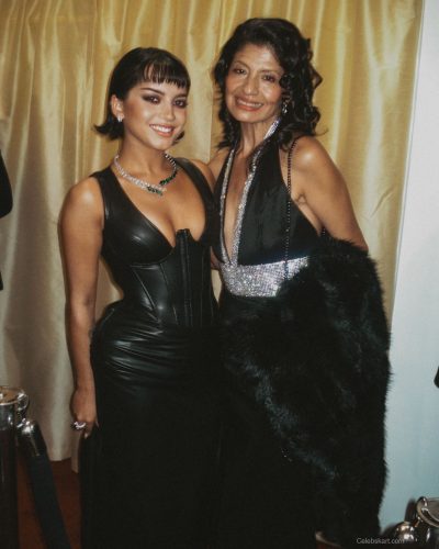 Isabela Merced looks stunning in stylish look