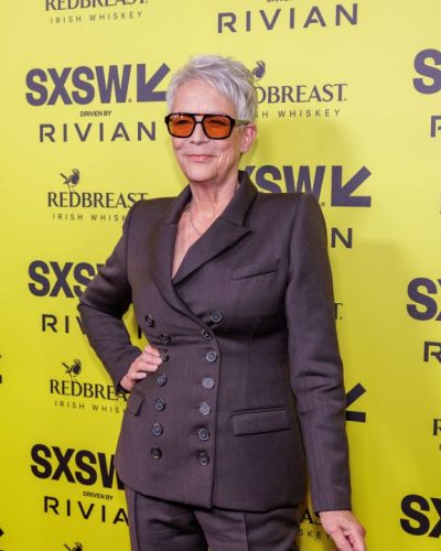 Jamie Lee looks stunning in stylish look