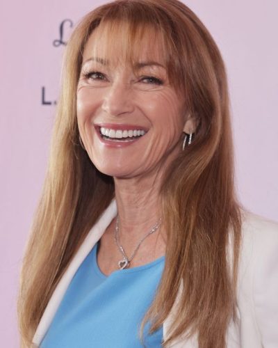 Jane Seymour turns heads in stylish look