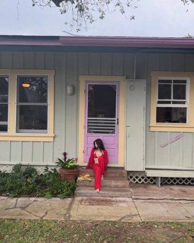 Jennie Kim At Frankies Bikini Party 2026: Stylish Look 10