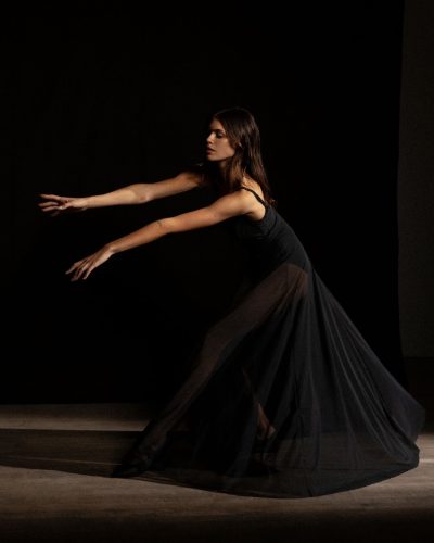 Kaia Gerber turns heads in stylish look