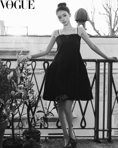Karina Stuns In Vogue Korea April 2026 Feature 11
