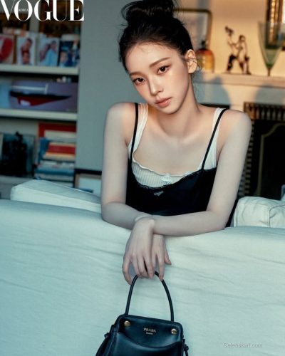 Karina Stuns In Vogue Korea April 2026 Feature 4