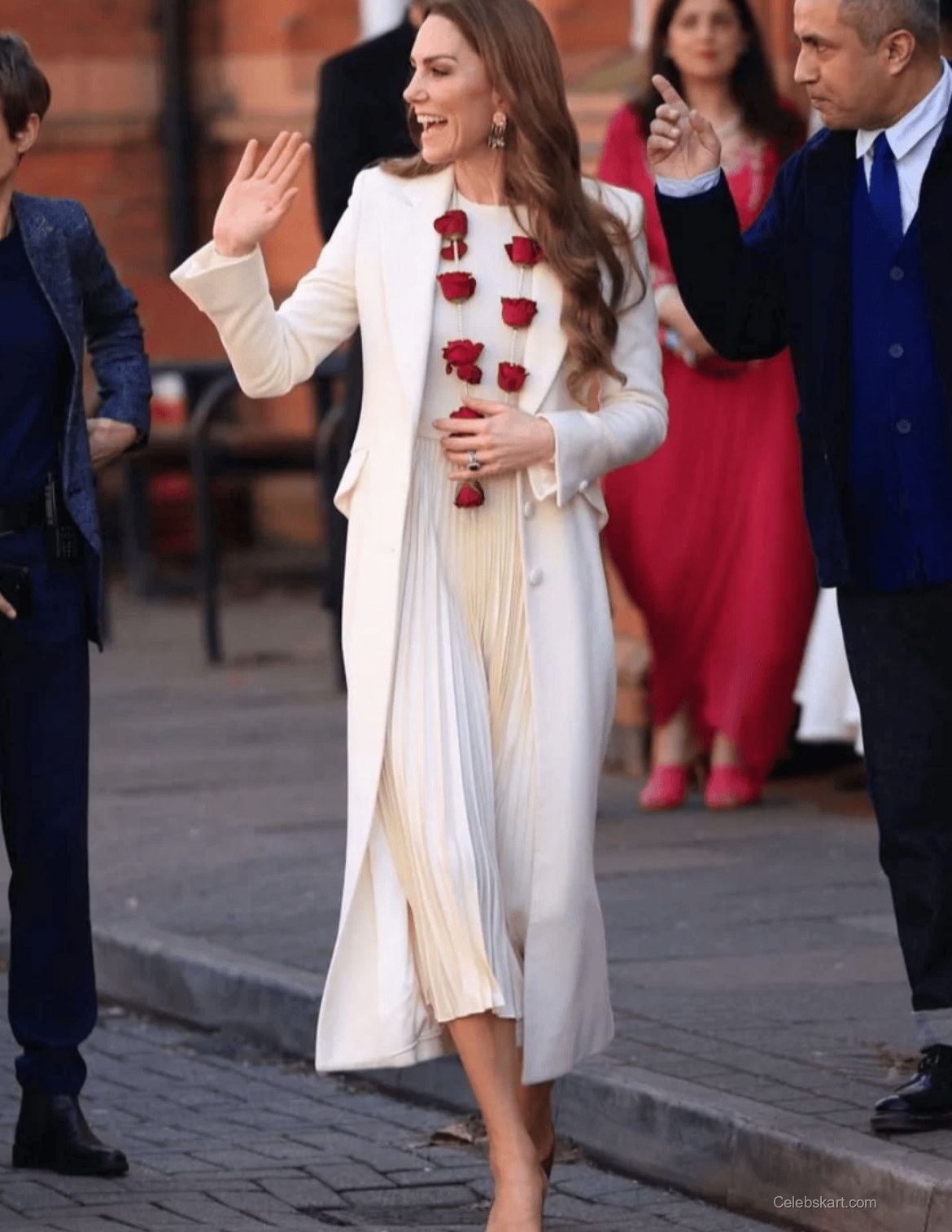Kate Middleton Dazzles At Hindu Temple Visit In Leicester, March 2026 5
