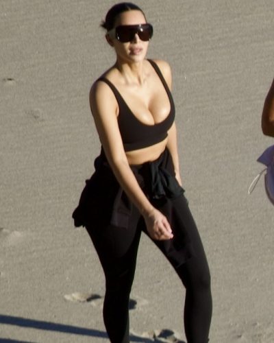 Kim Kardashian Beach Workout Malibu Look, 2026 10