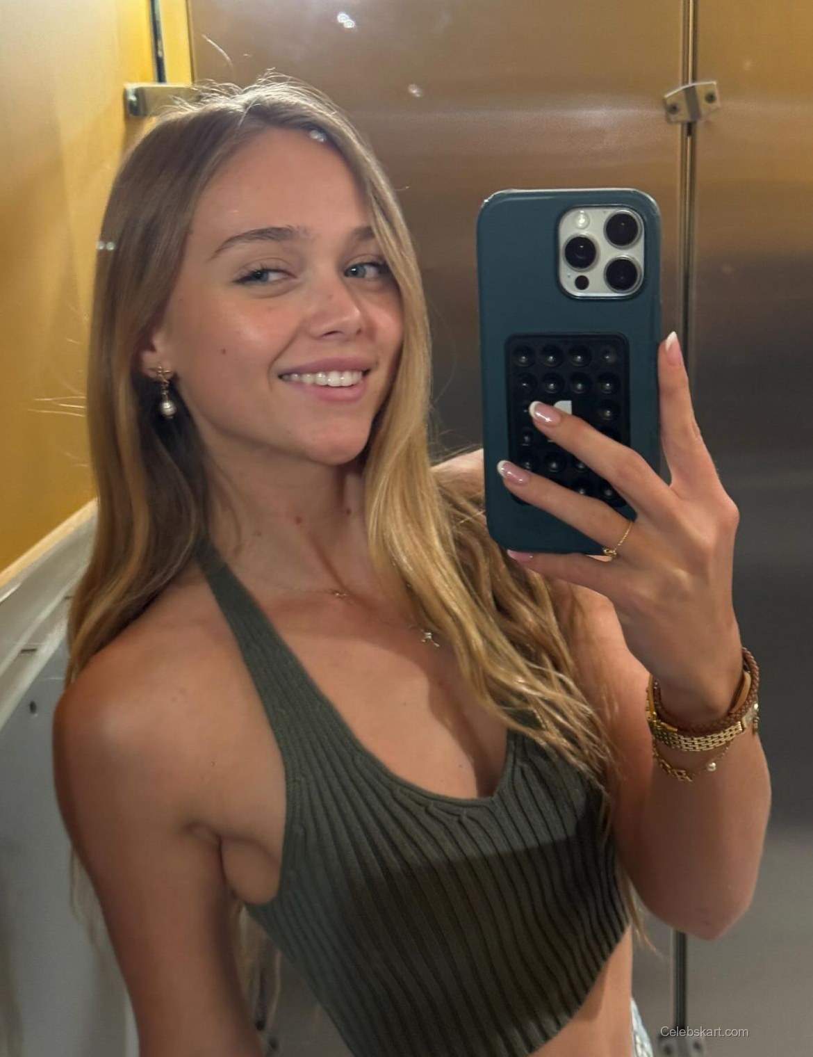 Kyla Dodds – 2023 Summer Beach Party Photos 11