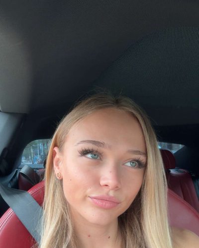 Kyla Dodds stuns in stylish look at Instagram post 2026