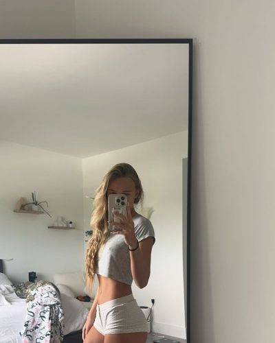 Kyla Dodds stuns in stylish look at Instagram post 2026