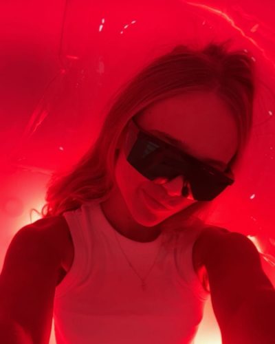 Kyla Dodds looks stunning in stylish look