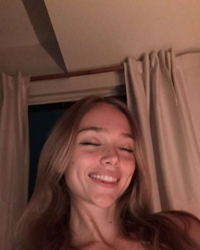 Kyla Dodds turns heads in stylish look