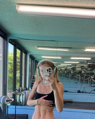 Kyla Dodds showcases stylish look