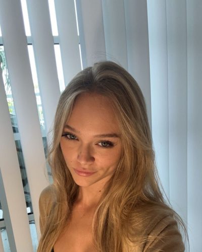 Kyla Dodds stuns in stylish look at Instagram post 2026