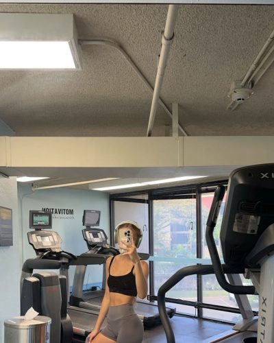 Kyla Dodds stuns in stylish look at Instagram post 2026