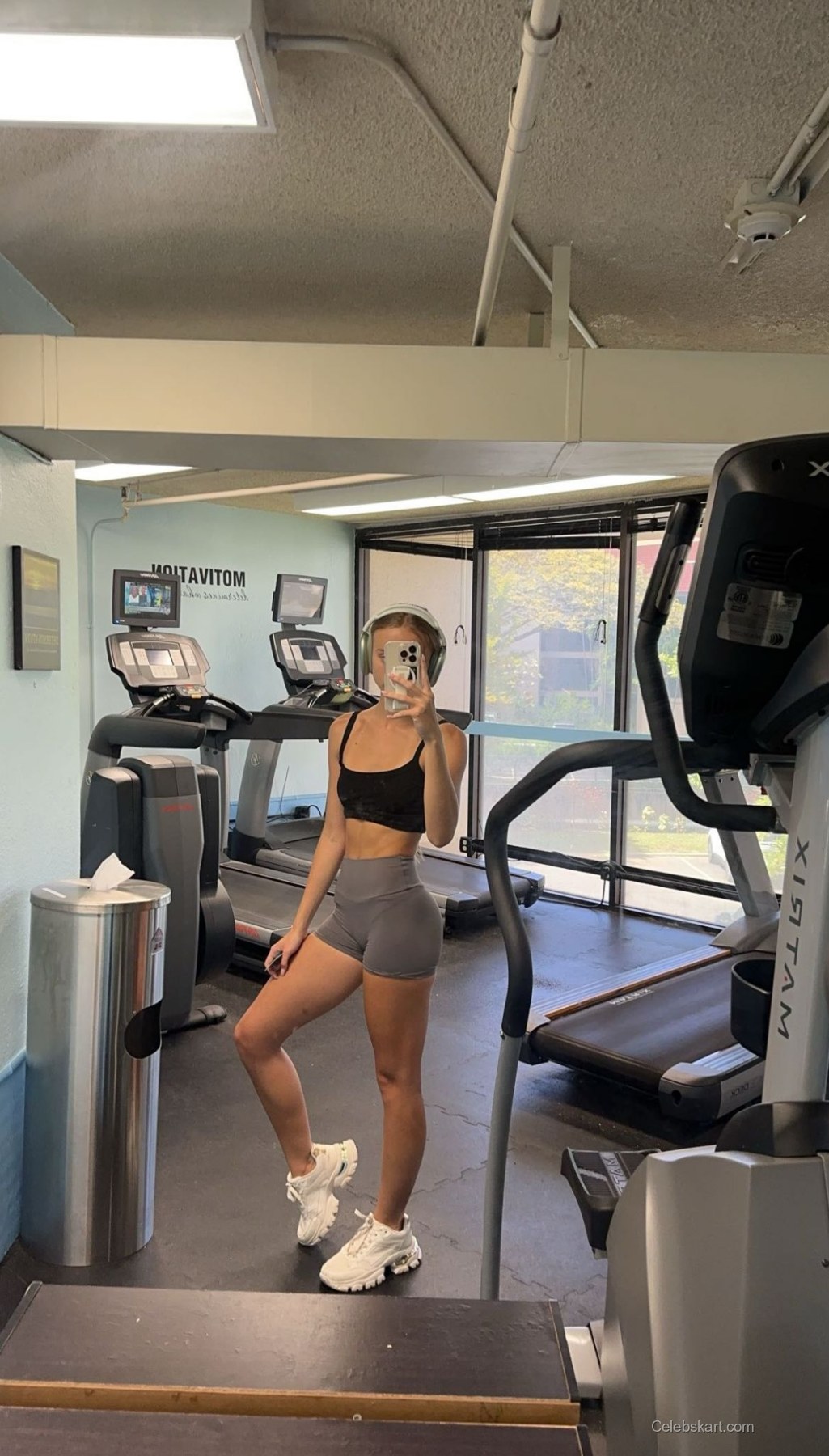 Kyla Dodds Instagram Photos, March 2026 9