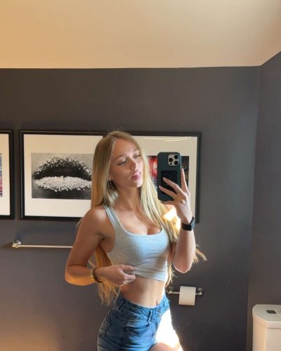 Kyla Dodds, Stunning Instagram Outfit Photos 2023