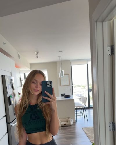 Kyla Dodds Stunning Look At Red Carpet Premiere 2023 30