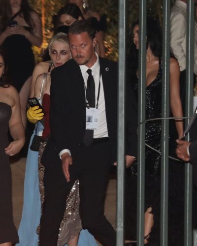 Kylie Jenner At Vanity Fair Oscars 2023: A Bold Look 6