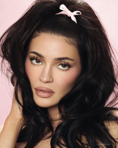 Kylie Jenner – Kylie Cosmetics Hybrid Blush Launch 2026 2