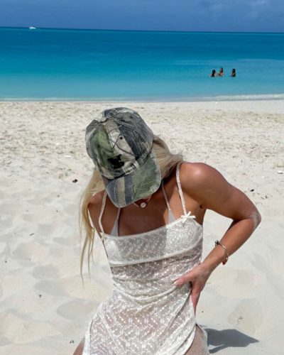 Leila Faler stuns in stylish look at Instagram post 2026