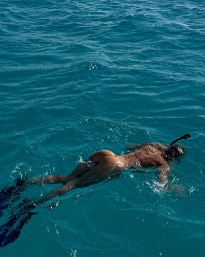 Leila Faler showcases stylish look