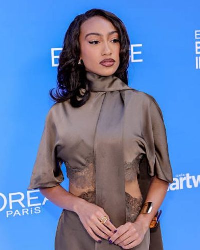 Lexi Underwood stuns in stylish look at awards 2026