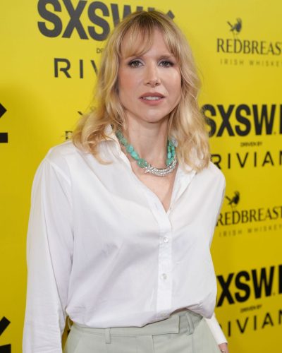 Lucy Punch turns heads in stylish look