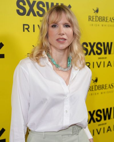 Lucy Punch showcases stylish look