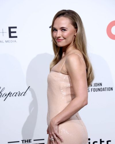 Madison Iseman turns heads in stylish look