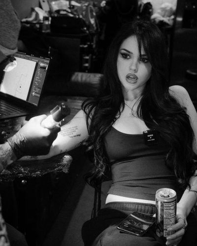 Maggie Lindemann stuns in stylish look at Instagram post 2026