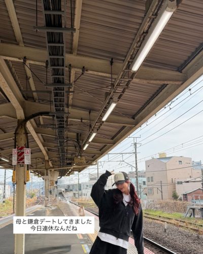 Makoto Minami showcases stylish look