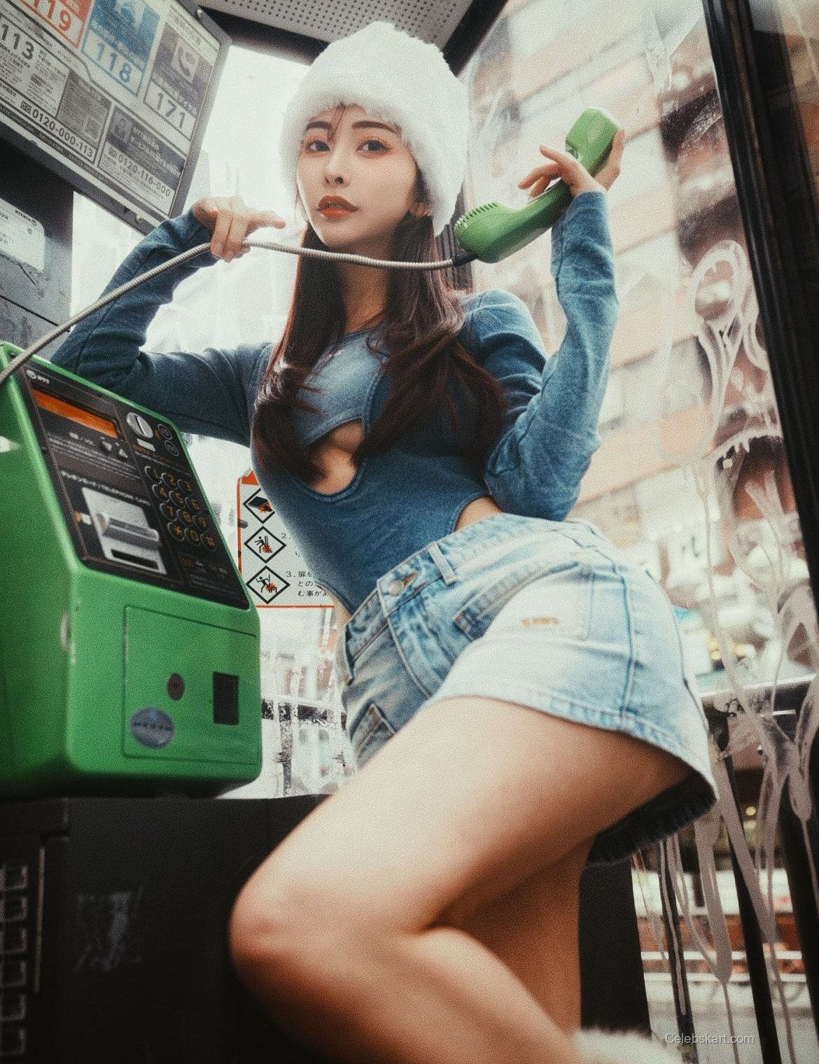 Makoto Minami Phone Booth Photoshoot, March 2026 1