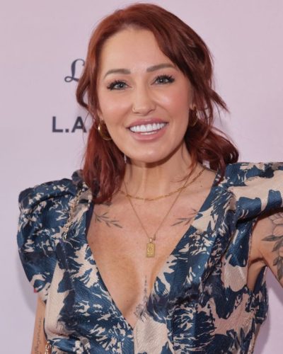 Mary Bonnet turns heads in stylish look