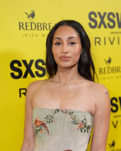 Meaghan Rath looks stunning in stylish look