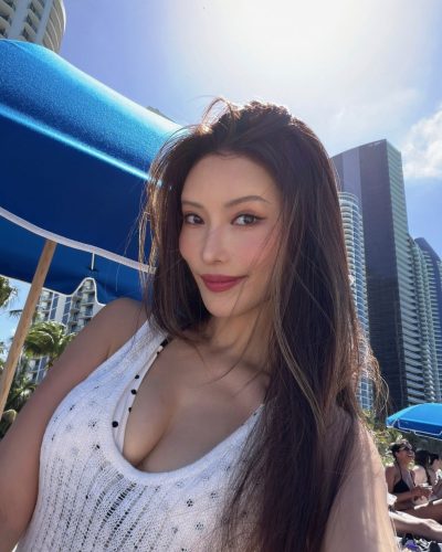 Mika Takeuchi stuns in stylish look at Instagram post 2026