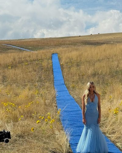 Miranda Hope showcases stylish look