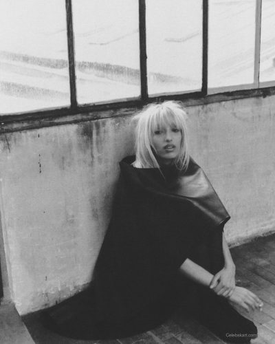 Mona Tougaard turns heads in stylish look