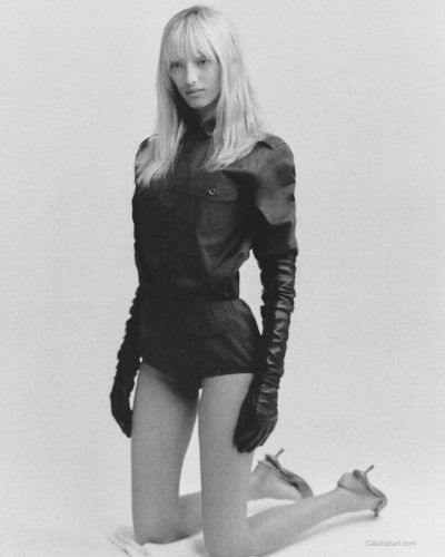 Mona Tougaard looks stunning in stylish look