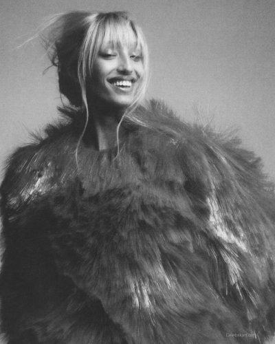 Mona Tougaard turns heads in stylish look