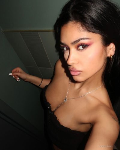 Naaz Torbati wearing stylish look at Instagram post 2026