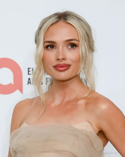 Natalie Alyn turns heads in stylish look