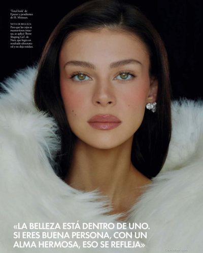 Nicola Peltz looks stunning in stylish look