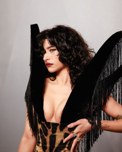 Odessa A’zion showcases stylish look