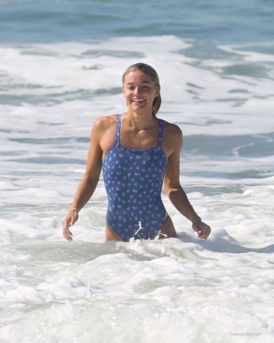 Olivia Dunne stuns in stylish look at appearance 2026