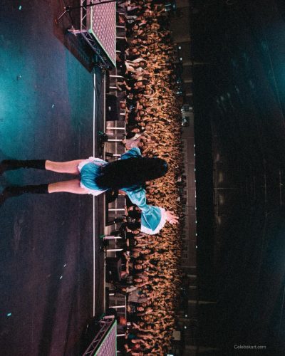 Poppy Live Performances 2023: Iconic Stage Styles 3