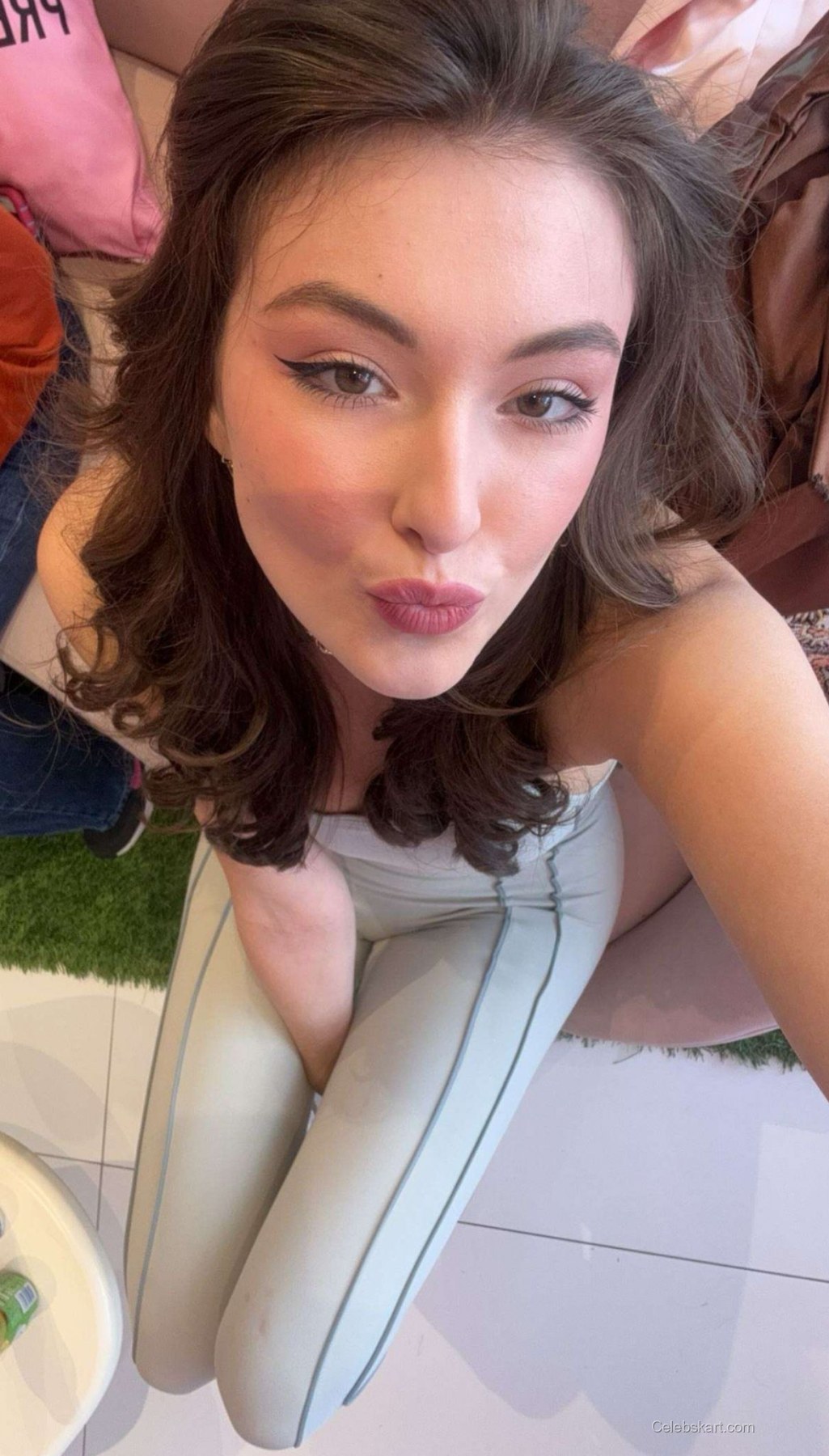 Rachel Pizzolato At The Vanity Fair Party 2023 10